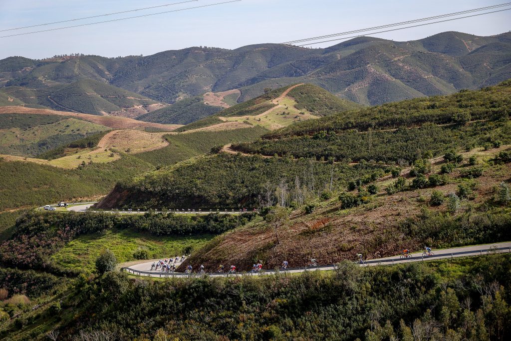 De Vila Real de Santo António ao Alto do Malhão: eis o percurso da Volta ao Algarve 2026